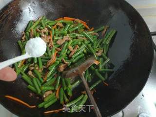 牛肉丝炒豇豆的做法步骤:15