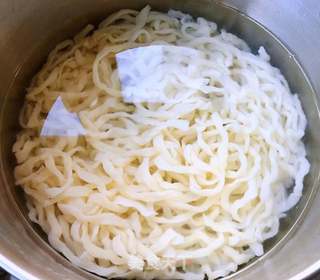 肉丝时蔬炒面#面食#的做法步骤:2