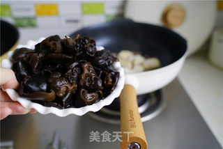 木耳烧豆腐的做法步骤:5