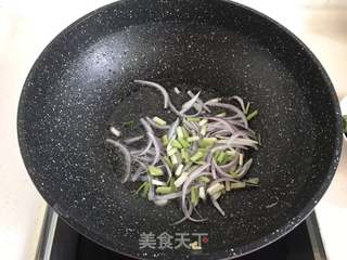 牛肉酱炒刀削面的做法步骤:4