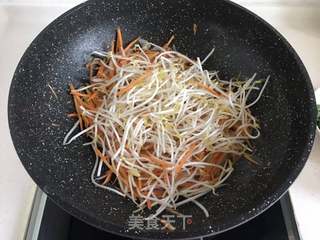牛肉酱炒刀削面的做法步骤:6