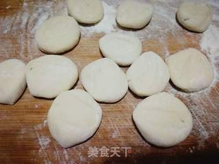 荠菜肉饺的做法步骤:12