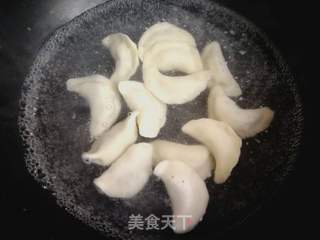 荠菜肉饺的做法步骤:16