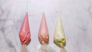渐变色裱花蛋糕的做法步骤:11