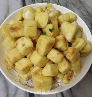 炒黄金馒头块的做法步骤:9