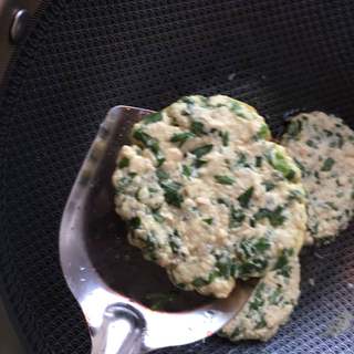 “豆腐”豆腐茼蒿饼的做法步骤:11