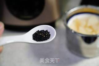 冰糖银耳炖梨(破壁机版)的做法步骤:6