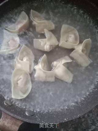 鲜肉小馄饨的做法步骤:8