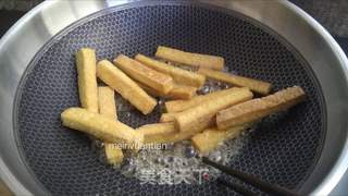 黑芝麻豆腐条的做法步骤:6