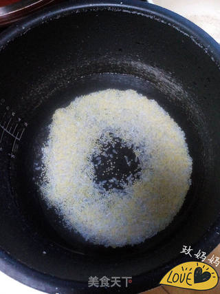小米红薯粥的做法步骤:2