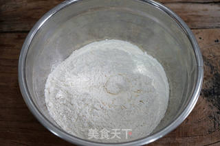 美食解葱油饼------自己种的葱哦的做法步骤：3