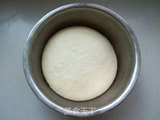 发面多层豆沙饼的做法步骤:3