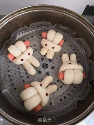 小兔子馒头的做法步骤:11