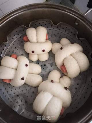 小兔子馒头的做法步骤:12