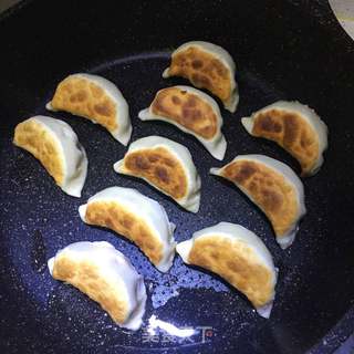雪花煎饺的做法步骤:6