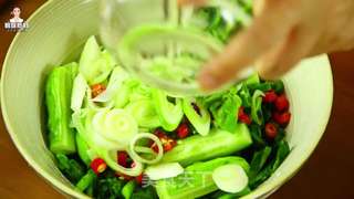 老妈的私房菜——萝卜樱水泡菜的做法步骤：10