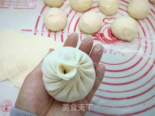 白菜猪肉包子的做法步骤:12