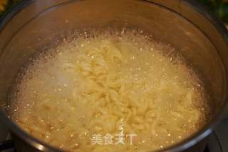 杂蔬炒面的做法步骤:5