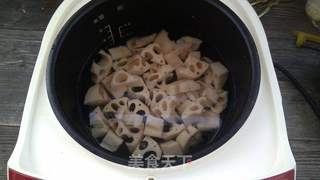 红枣莲藕糖水的做法步骤:3