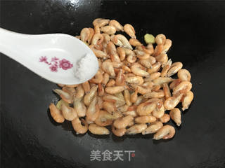 油爆河虾的做法步骤:5