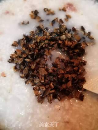 香菇瘦肉粥的做法步骤:4