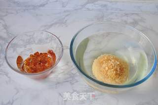 蔓越莓雪梨炖桃胶的做法步骤:2