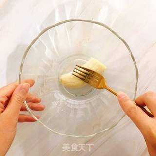 香蕉糯米饼的做法步骤:2