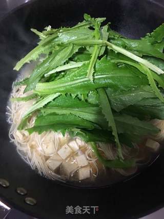 豆腐青菜热汤面的做法步骤：5