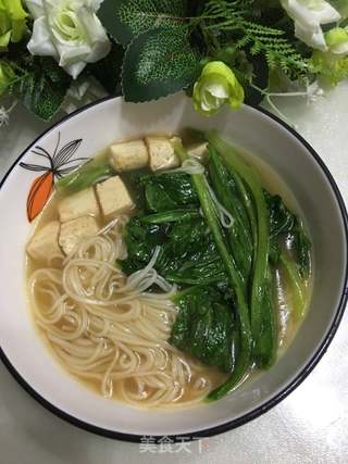 豆腐青菜热汤面的做法步骤：7