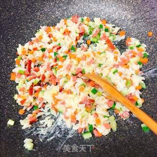 红肠炒饭的做法步骤:5