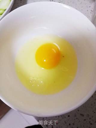 丝瓜鸡蛋炒饭的做法步骤:3