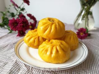 金灿灿的萝卜丝肉包子的做法步骤:17