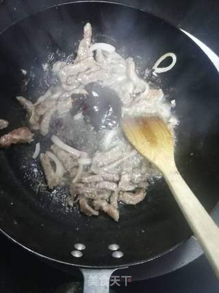小猪佩奇黑胡椒汁牛肉意大利面的做法步骤:10