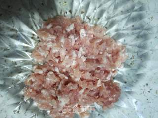 猪肉香菜饺子的做法步骤:2