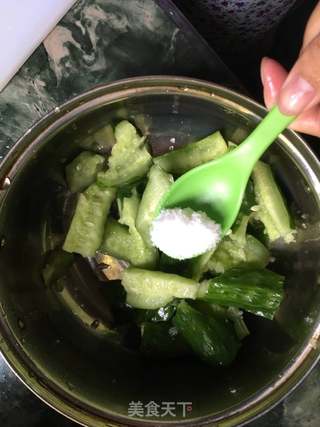 凉拌黄瓜的做法步骤:3