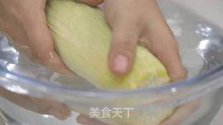 煮玉米的小窍门的做法步骤:2