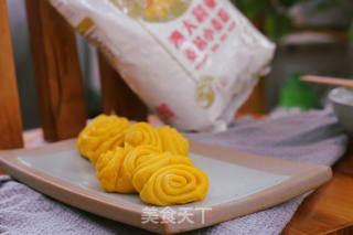 南瓜花卷的做法步骤:17