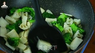 韩剧里的那道大菜——牛肉炒杂菜的做法步骤：12