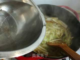 五花肉炖白菜粉条的做法步骤:9