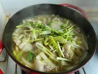 五花肉炖白菜粉条的做法步骤:13