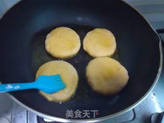 南瓜黑芝麻糖饼的做法步骤:16