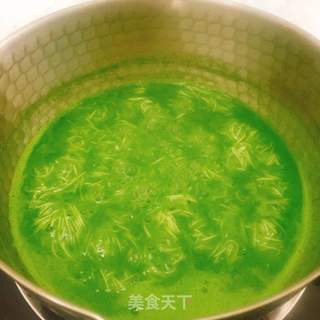 菠菜浓汤面的做法步骤:6