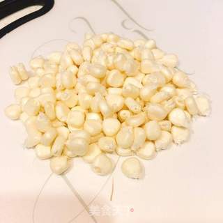猪肉玉米肠的做法步骤:2