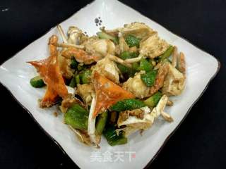 青椒黄瓜炒梭子蟹的做法步骤:12