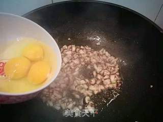 三鲜荠菜煎包的做法步骤:5