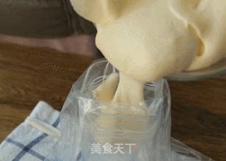 火爆全网的舒芙蕾胖松饼,竟然这么简单?的做法步骤:10