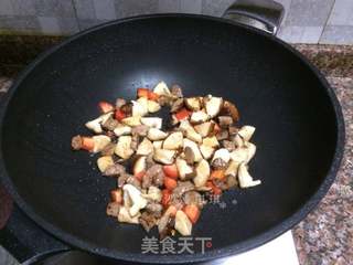 双菇烩牛肉的做法步骤：7