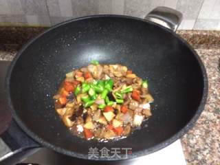 双菇烩牛肉的做法步骤：11