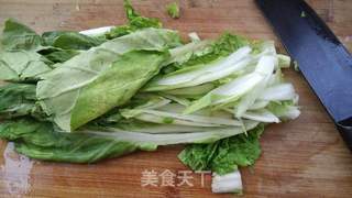青菜蘑菇饺子的做法步骤:3