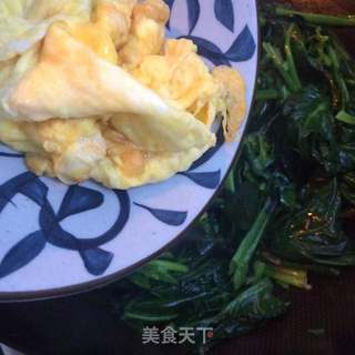 菠菜炒蛋的做法步骤:6